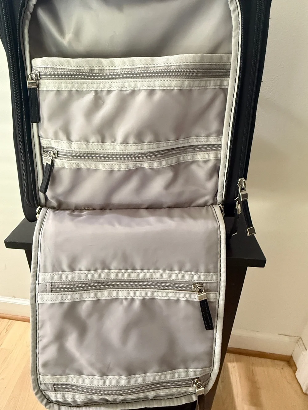 Samsonite Upright Wheeled Carry-On Underseater Small Travel Case 16